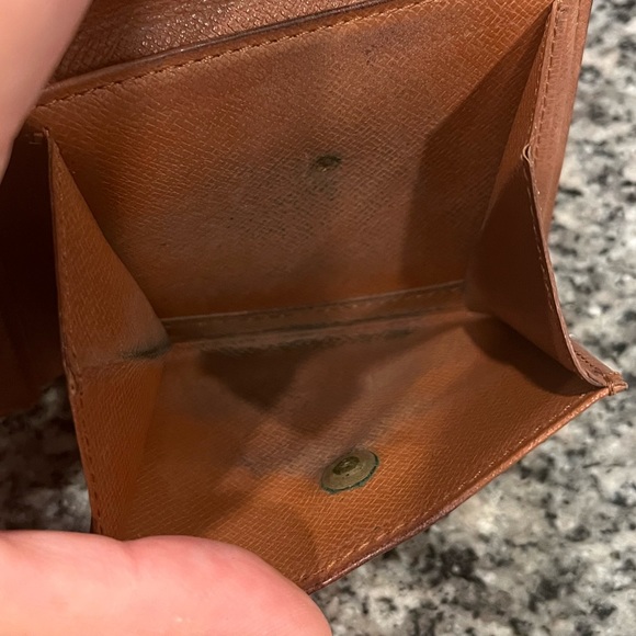 Louis Vuitton bifold wallet - Picture 10 of 10